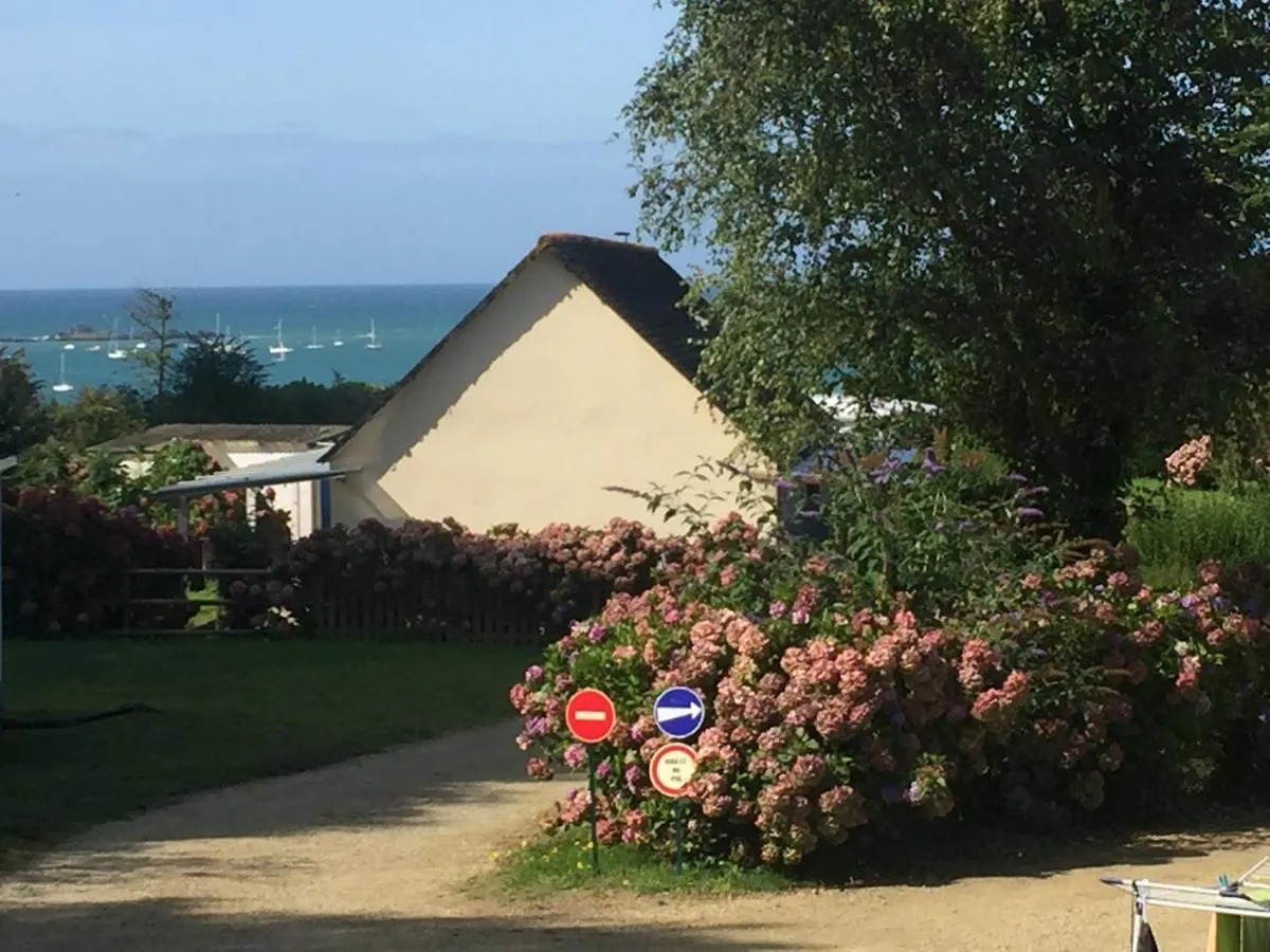 Tente 3 Chambres, Petit Camping Familial Vue Mer Plestin-les-Grèves Lüks kamp alanı